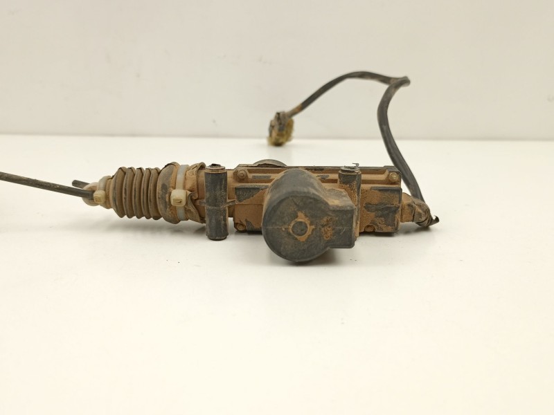 Recambio de cerradura maletero porton para tata safari 3.0 td referencia OEM IAM   