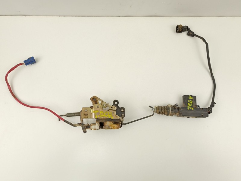 Recambio de cerradura puerta trasera derecha para tata safari 3.0 td referencia OEM IAM   