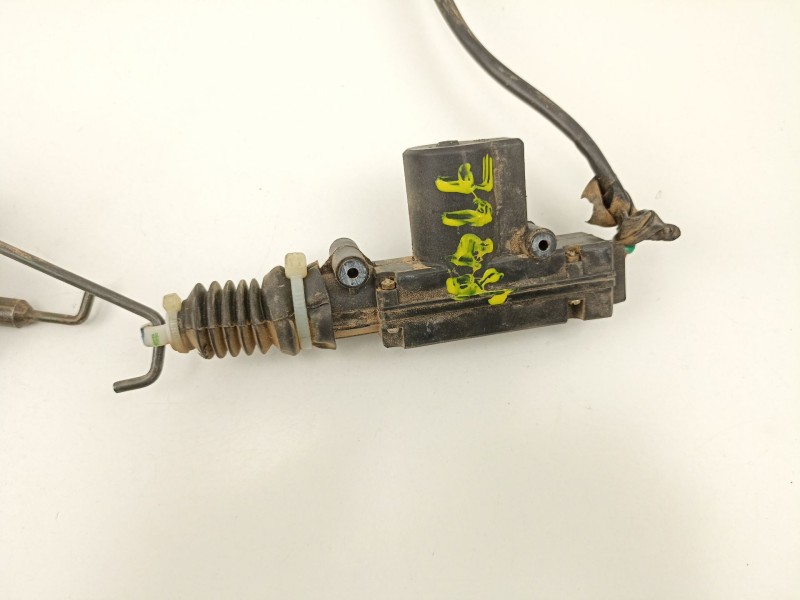 Recambio de cerradura puerta trasera izquierda para tata safari 3.0 td referencia OEM IAM   