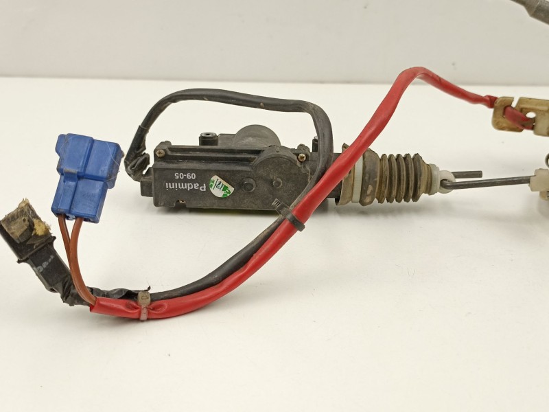 Recambio de cerradura puerta delantera derecha para tata safari 3.0 td referencia OEM IAM   