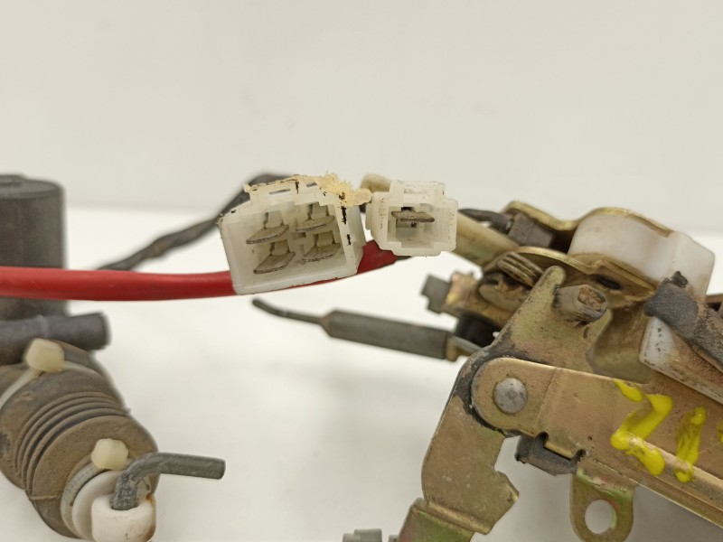 Recambio de cerradura puerta delantera izquierda para tata safari 3.0 td referencia OEM IAM   