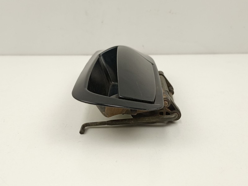 Recambio de manilla trasera izquierda para tata safari 3.0 td referencia OEM IAM   