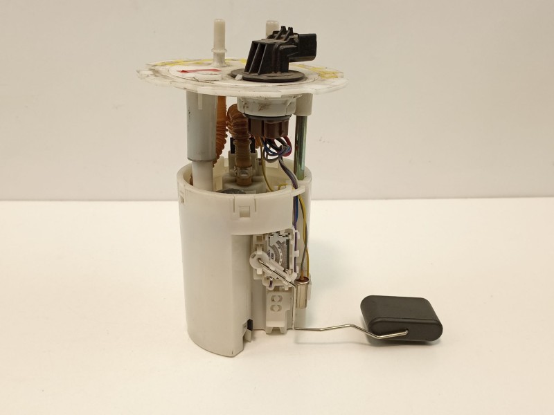 Recambio de bomba combustible aforador para chevrolet kalos 1.4 se referencia OEM IAM 96447642  