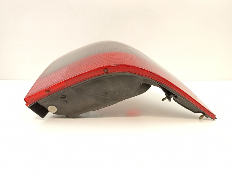 Recambio de piloto trasero derecho para volkswagen golf alh referencia OEM IAM 1J6945112S  