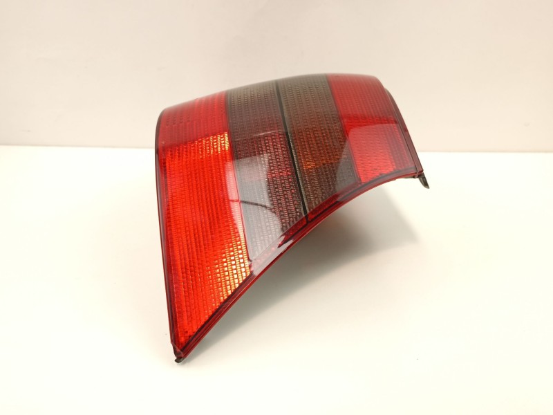 Recambio de piloto trasero derecho para volkswagen golf alh referencia OEM IAM 1J6945112S  