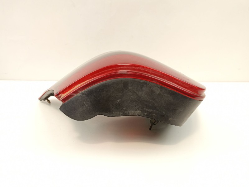 Recambio de piloto trasero derecho para volkswagen golf alh referencia OEM IAM 1J6945112S  