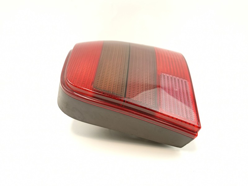 Recambio de piloto trasero derecho para volkswagen golf alh referencia OEM IAM 1J6945112S  