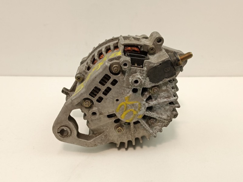Recambio de alternador para nissan primera 1.6 g referencia OEM IAM 23100BU010 LR180762 