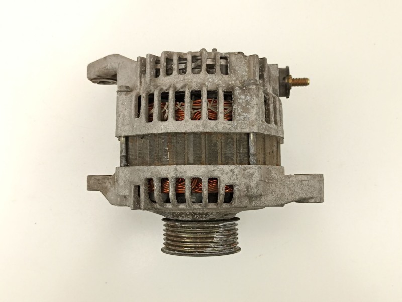 Recambio de alternador para nissan primera 1.6 g referencia OEM IAM 23100BU010 LR180762 