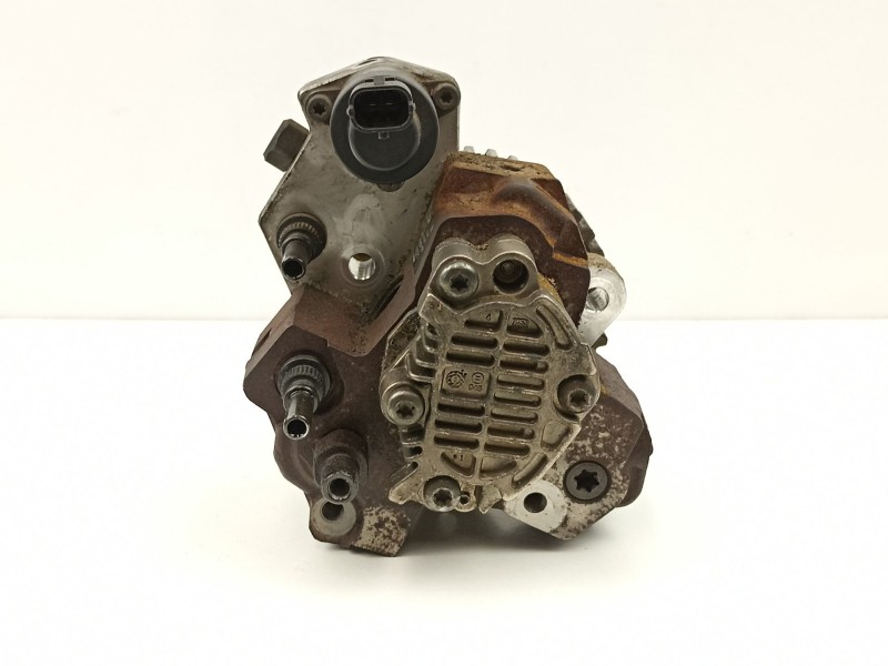 Recambio de bomba inyectora diesel para renault laguna ii (bg0) dynamique referencia OEM IAM 8200108225 0445010075 