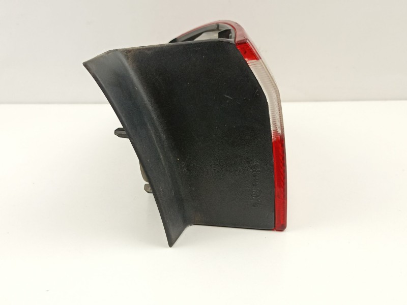 Recambio de piloto trasero derecho para renault laguna ii (bg0) dynamique referencia OEM IAM 8200002474  