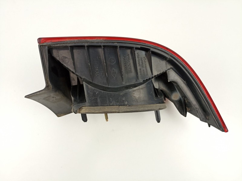 Recambio de piloto trasero derecho para renault laguna ii (bg0) dynamique referencia OEM IAM 8200002474  