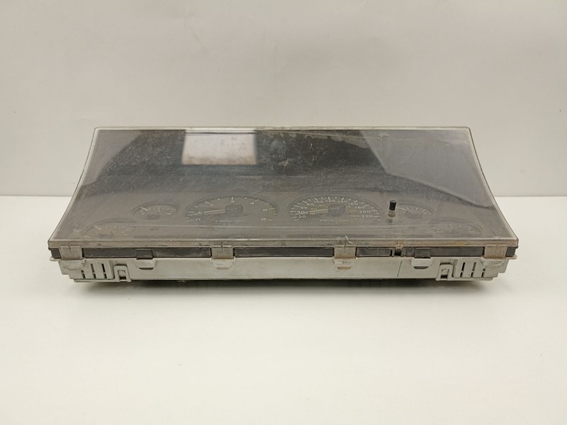 Recambio de cuadro instrumentos para jeep grand cherokee 2.5 d -m52 referencia OEM IAM 56042795 CR0010017K0C0 