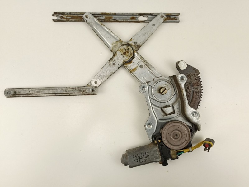 Recambio de elevalunas trasero derecho para jeep grand cherokee 2.5 d referencia OEM IAM 55154620  