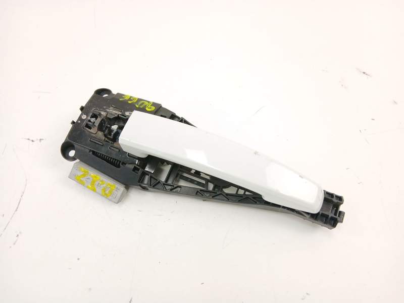 Recambio de manilla delantera izquierda para opel insignia a (g09) 2.0 cdti (68) referencia OEM IAM 14096201  