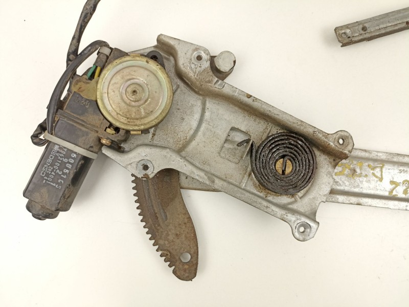 Recambio de elevalunas delantero izquierdo para jeep grand cherokee 4.0 g /s00 automatico referencia OEM IAM 56005165  