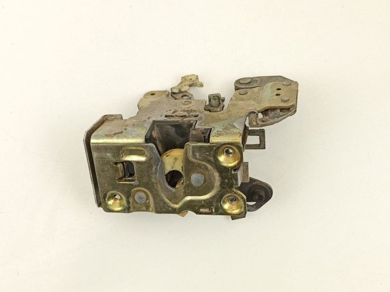 Recambio de cerradura puerta trasera izquierda para jeep cherokee 2.5 td referencia OEM IAM 55075879  