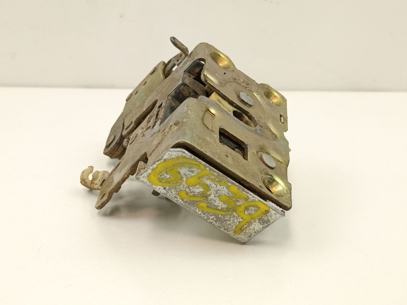 Recambio de cerradura puerta trasera izquierda para jeep cherokee 2.5 td referencia OEM IAM 55075879  