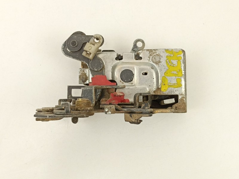 Recambio de cerradura puerta trasera derecha para jeep cherokee 2.5 td referencia OEM IAM 55075878  