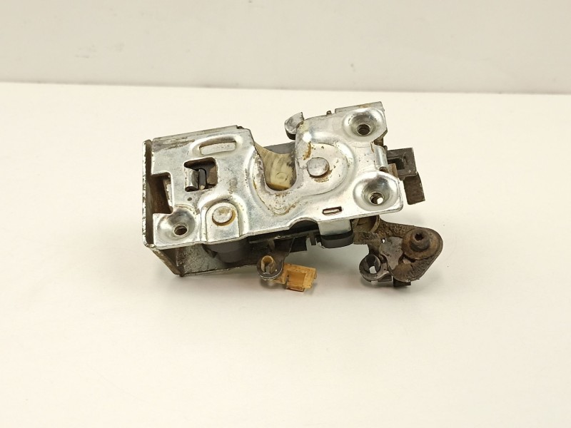 Recambio de cerradura puerta delantera izquierda para jeep cherokee 2.5 td referencia OEM IAM 55000767  