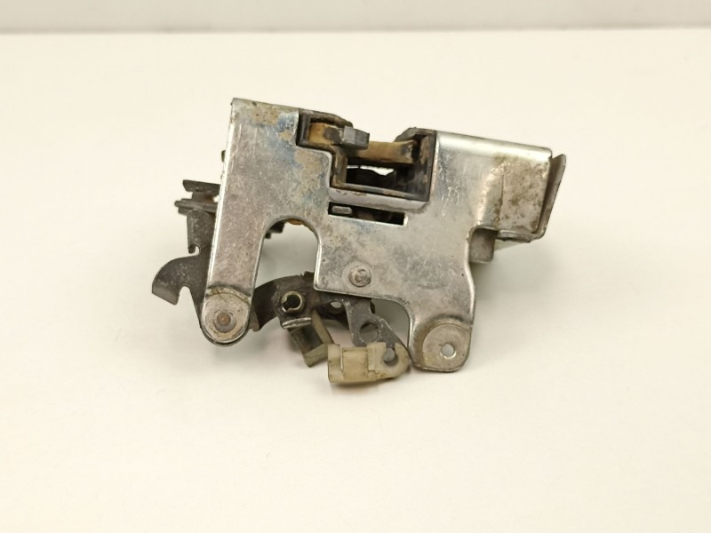 Recambio de cerradura puerta delantera izquierda para jeep cherokee 2.5 td referencia OEM IAM 55000767  