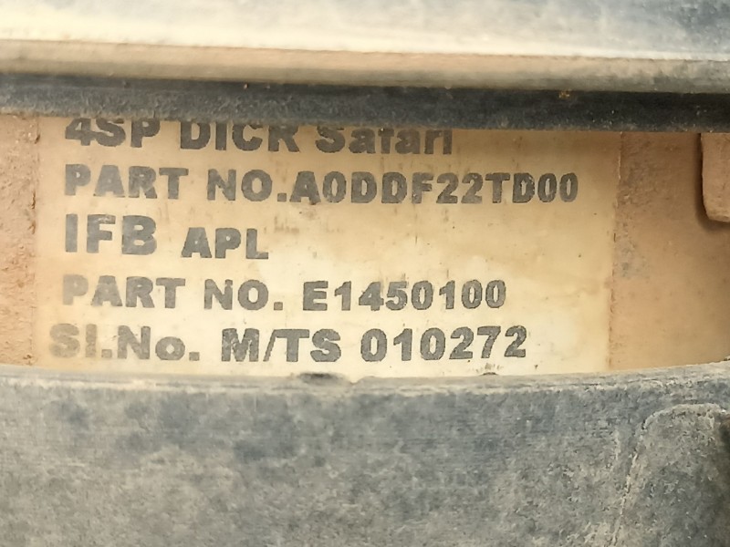 Recambio de electroventilador para tata safari 3.0 td referencia OEM IAM E1450100  