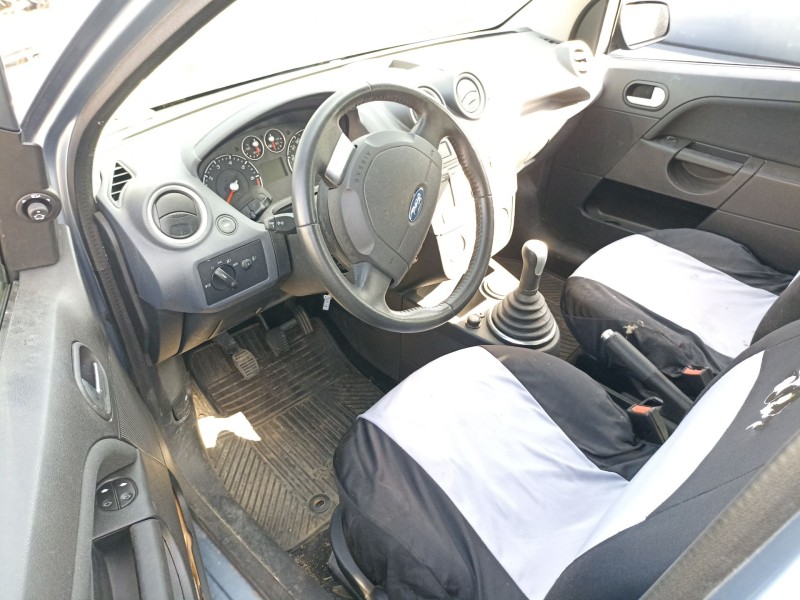 ford fiesta (cbk) del año 2006