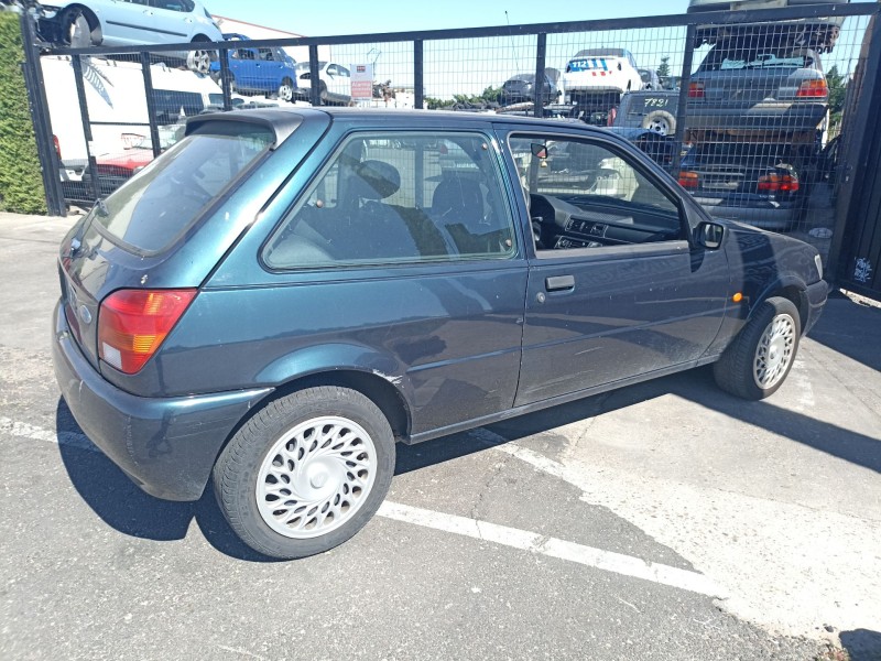 ford fiesta del año 1995
