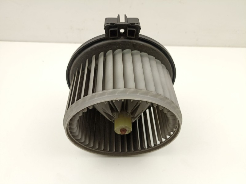 Recambio de motor calefaccion para daihatsu sirion (m3..) referencia OEM IAM 2727000120  