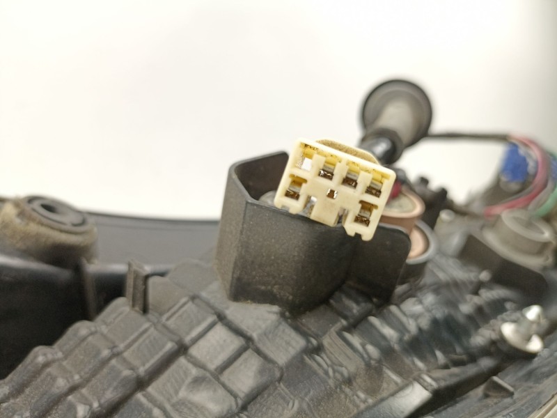 Recambio de piloto trasero derecho para daihatsu sirion (m3..) referencia OEM IAM 22051762  