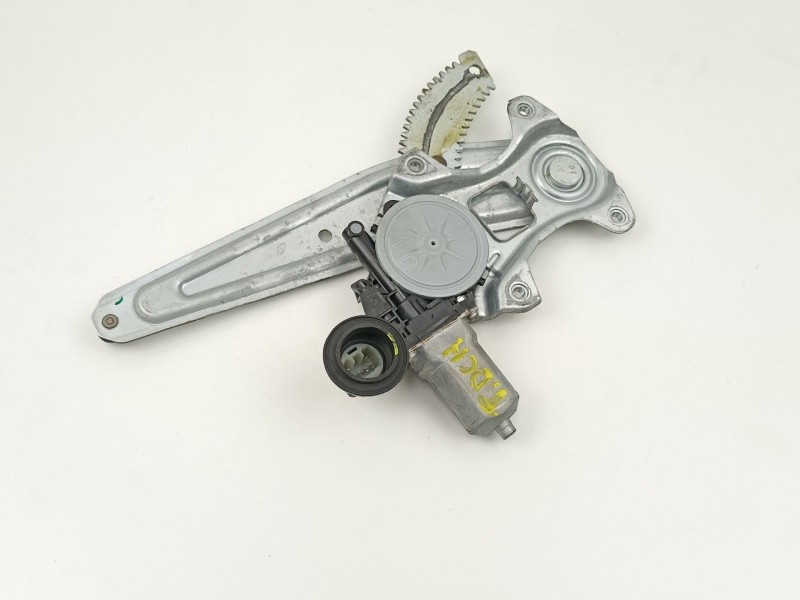 Recambio de elevalunas trasero derecho para daihatsu sirion (m3..) referencia OEM IAM 85720B2030 2621002470 