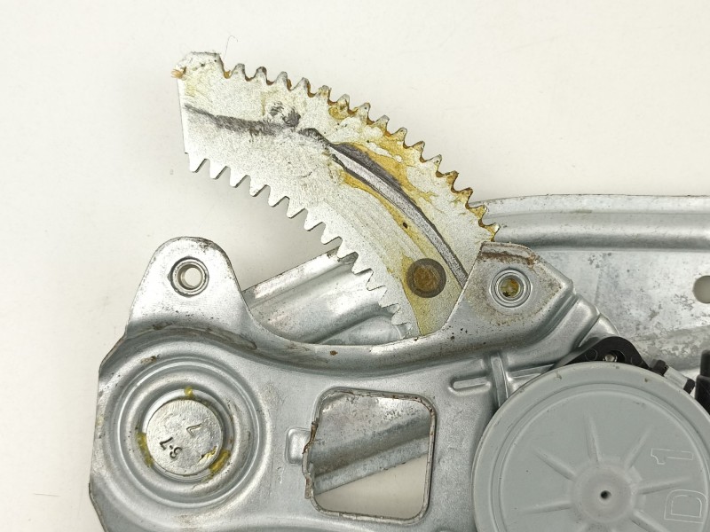 Recambio de elevalunas trasero izquierdo para daihatsu sirion (m3..) referencia OEM IAM 85710B2040 2621002460 