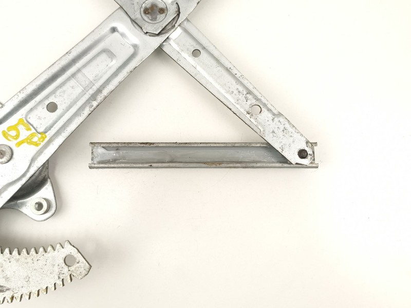 Recambio de elevalunas delantero derecho para daihatsu sirion (m3..) referencia OEM IAM 85710B2020 2621002210 