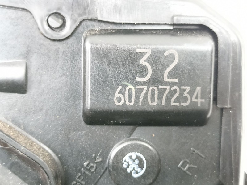 Recambio de cerradura puerta trasera derecha para daihatsu sirion (m3..) referencia OEM IAM   