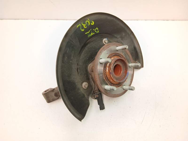 Recambio de mangueta delantera izquierda para fiat freemont (345_) 2.0 jtd referencia OEM IAM K05171101AC  