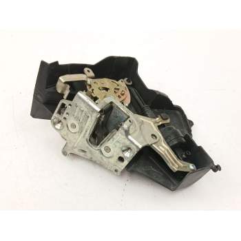 CERRADURA PUERTA TRASERA IZQUIERDA A2027300535 