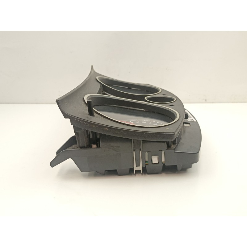 Recambio de cuadro instrumentos para opel zafira 1.9 td z19dt referencia OEM IAM 13216685  