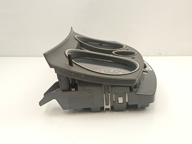 Recambio de cuadro instrumentos para opel zafira 1.9 td z19dt referencia OEM IAM 13216685  