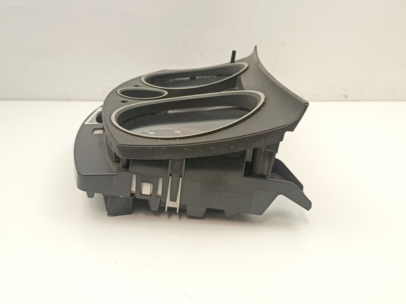 Recambio de cuadro instrumentos para opel zafira 1.9 td z19dt referencia OEM IAM 13216685  