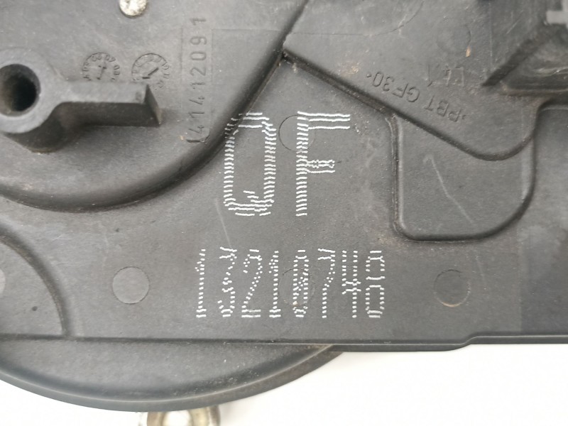 Recambio de cerradura puerta delantera izquierda para opel zafira 1.9 cdti referencia OEM IAM 13210748  