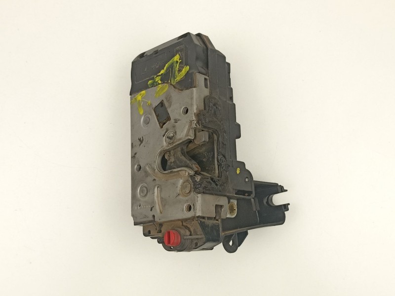 Recambio de cerradura puerta trasera izquierda para opel zafira 1.9 cdti referencia OEM IAM 13210738  
