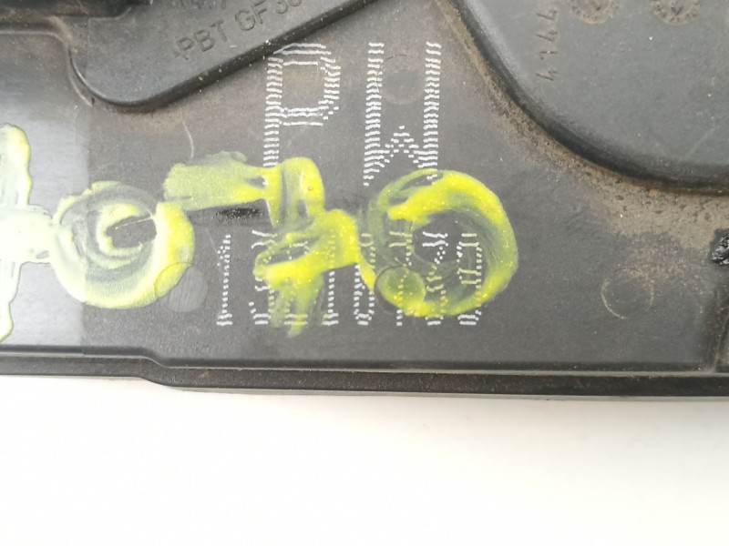 Recambio de cerradura puerta trasera derecha para opel zafira 1.9 cdti referencia OEM IAM 13210739  