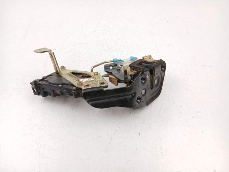 Recambio de cerradura puerta trasera derecha para hyundai accent ii sedán (lc) 1.3 referencia OEM IAM 8142025030  