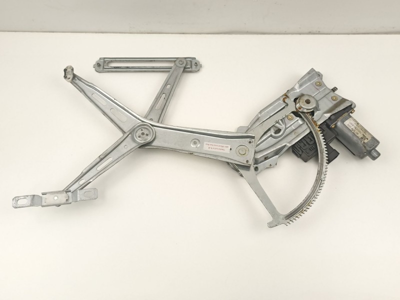 Recambio de elevalunas delantero derecho para opel zafira 2.0 td referencia OEM IAM 90579356 101250200 