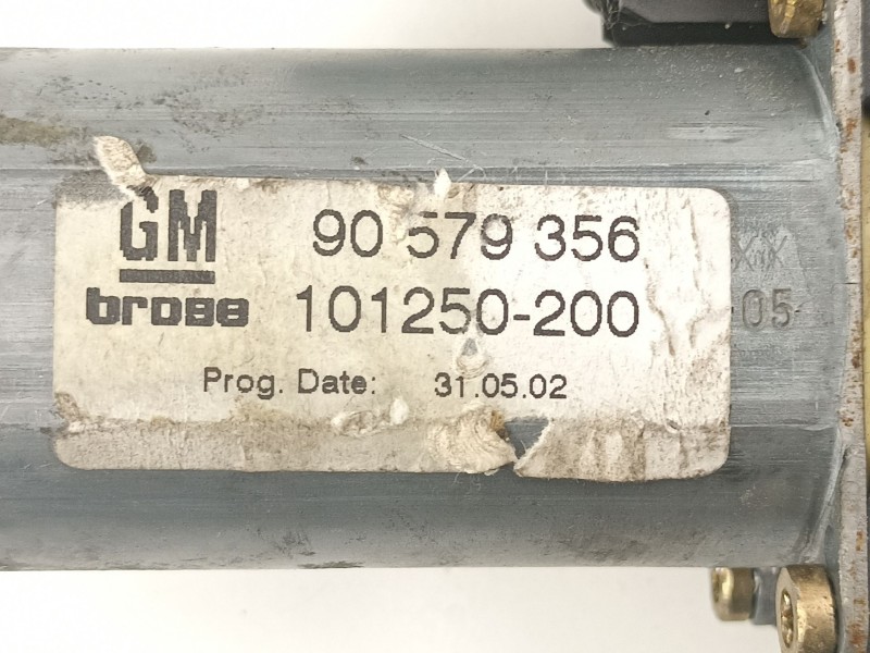 Recambio de elevalunas delantero derecho para opel zafira 2.0 td referencia OEM IAM 90579356 101250200 