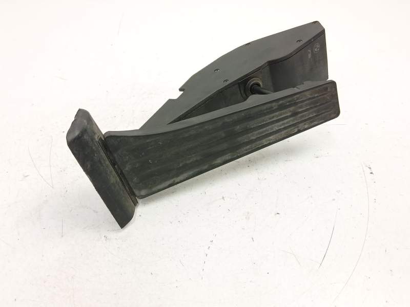 Recambio de potenciometro aceleracion para bmw 3 (e46) 320 d referencia OEM IAM 6756493  