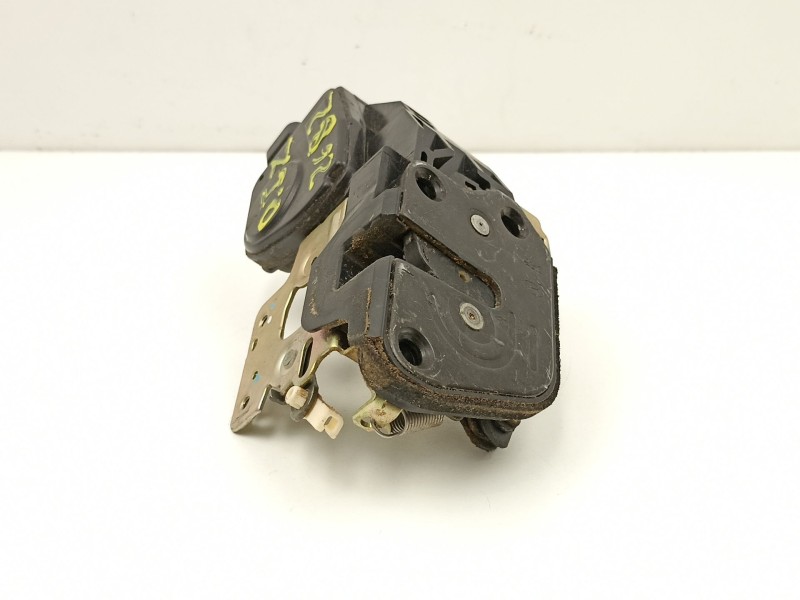 Recambio de cerradura puerta delantera izquierda para hyundai tucson 2.0 td -4ea referencia OEM IAM 813102E000  