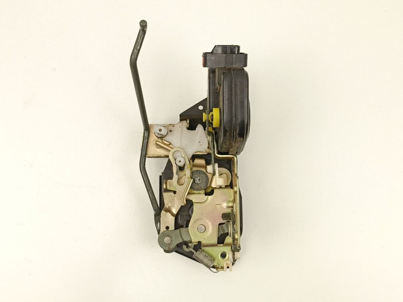 Recambio de cerradura puerta delantera izquierda para hyundai tucson 2.0 td -4ea referencia OEM IAM 813102E000  