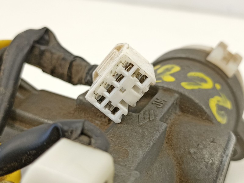 Recambio de conmutador de arranque para hyundai tucson 2.0 td -4ea referencia OEM IAM 819102EA00  