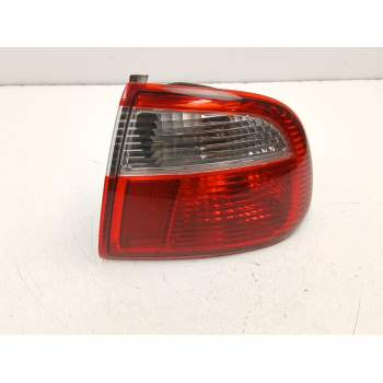 PILOTO TRASERO DERECHO 1M5945096B 